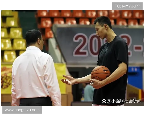 易建联重返赛场展现传奇风采球迷热议他的未来与中国篮球的希望 易建联重返赛场展现传奇风采球迷热议他的未来与中国篮球的希望