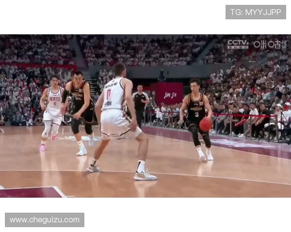 南京篮球队节奏分析：如何掌控比赛节奏提升整体表现
